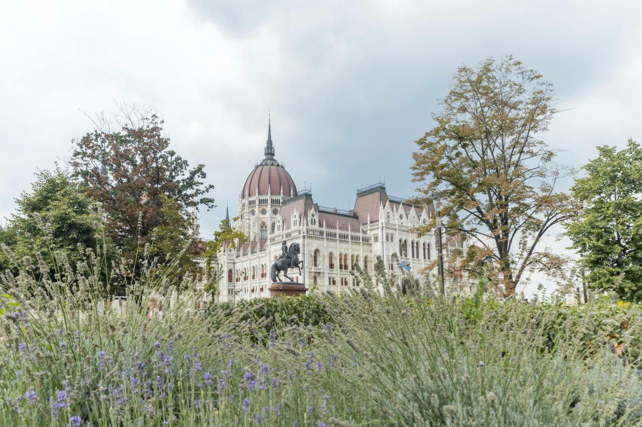 Atlanta Apartment Is In The Heart Of Budapesta Exterior foto